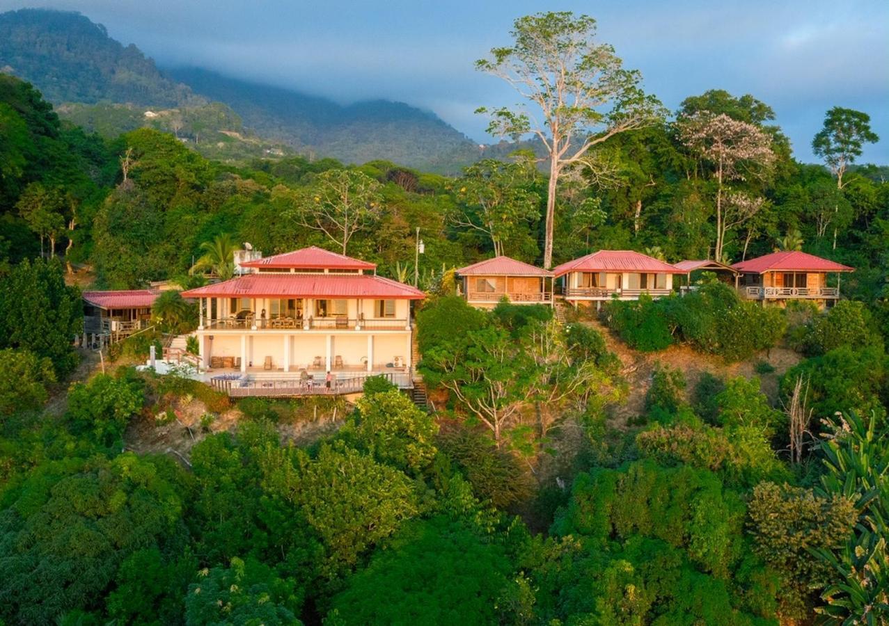 Отель Many'S House Ballena Экстерьер фото